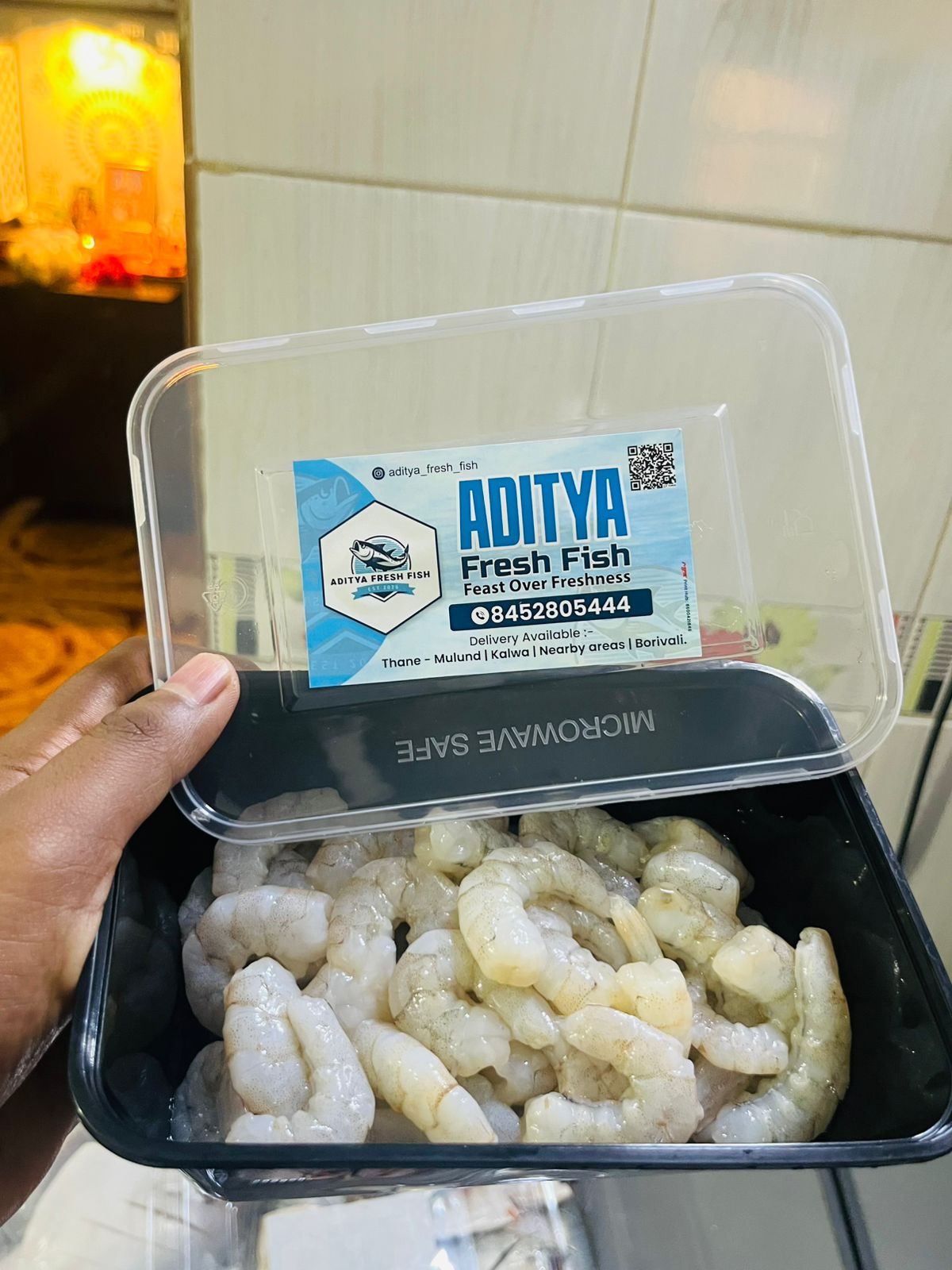 1 Kg Fresh White Prawns (Medium) | Deveined | Premium Quality | 35-40 pcs